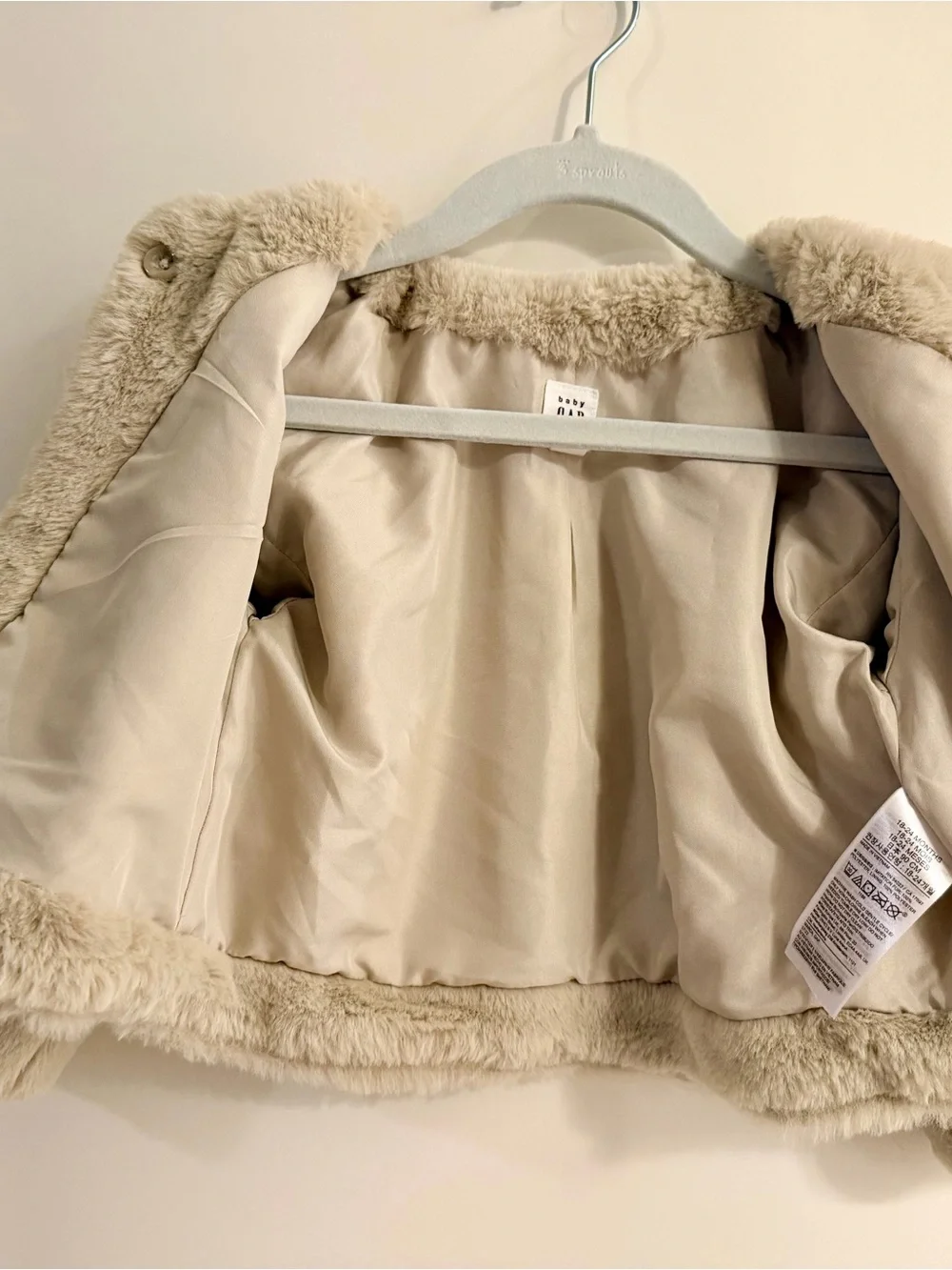 Baby GAP Plush Faux Fur Jacket in Light Beige (18-24 months)